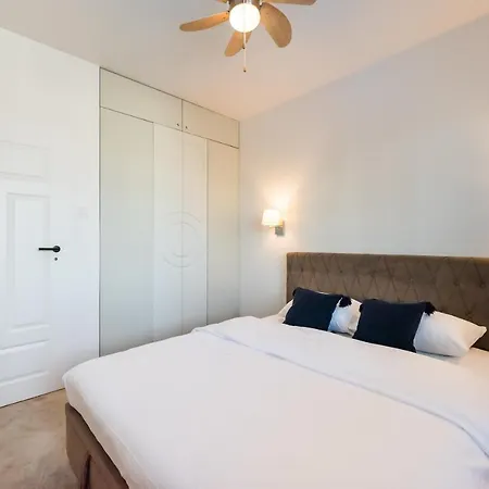 Apartment West Contemporary